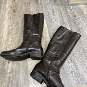 Kohl's Dark Brown Leather Winter Boots